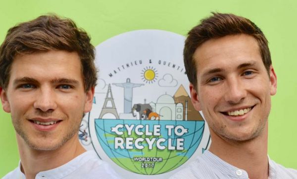 À 23 ans, ils parcourent le monde à vélo pour sensibiliser au recyclage du plastique