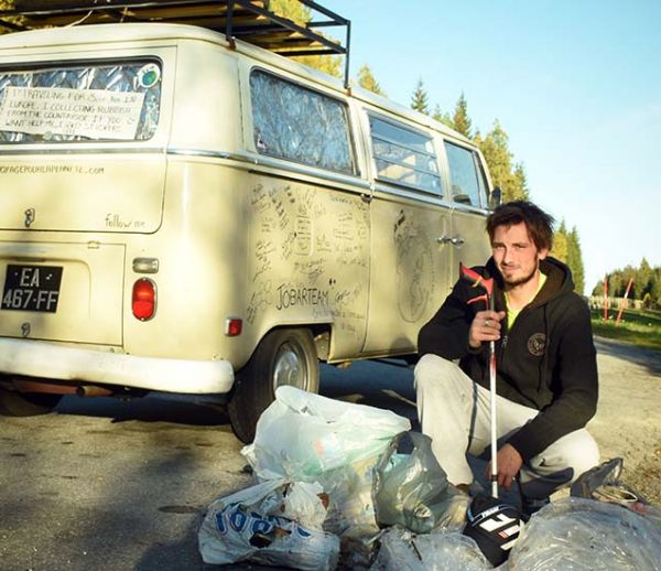 Il fait le tour de l'Europe et ramasse 1 tonne de déchets dans la nature