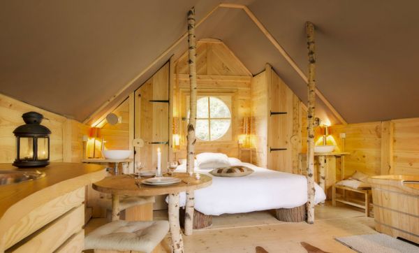 Des cabanes cosy pour passer une nuit au milieu de la forêt