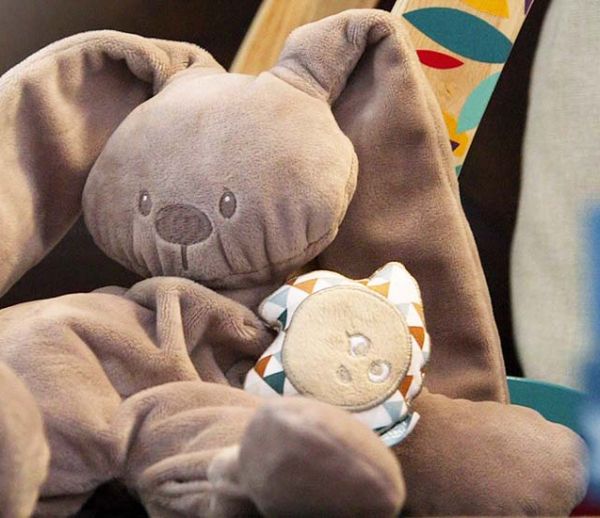 Votre enfant ne perdra plus jamais son doudou avec Patxi, le petit objet connecté