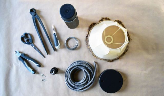 Comment fabriquer une suspension avec une carcasse d'abat-jour