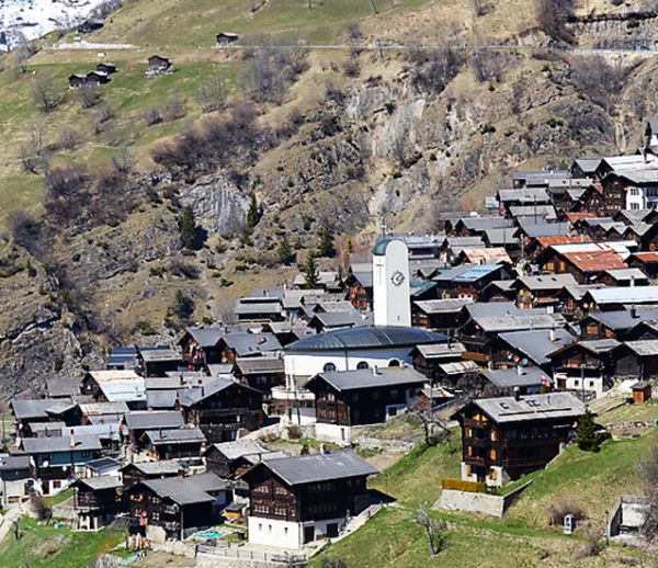 Un village suisse offre 20 000 euros à chaque nouvel habitant