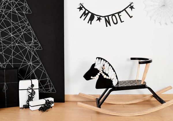 cheval a bascule en bois enfant