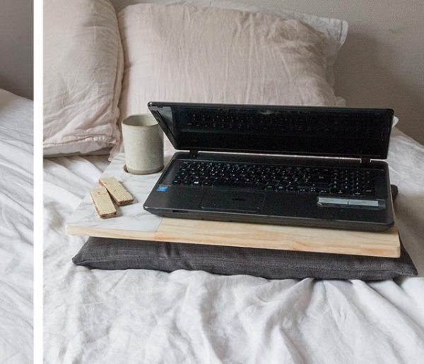 Un support d'ordinateur portable avec coussin c'est cool ou pas