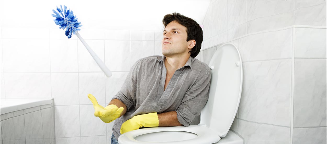 Toilettes : les erreurs à absolument éviter en les nettoyant
