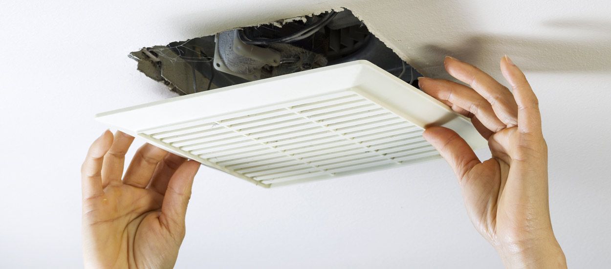 Comment aérer et enlever l'humidité d'une salle de bains sans fenêtre ?