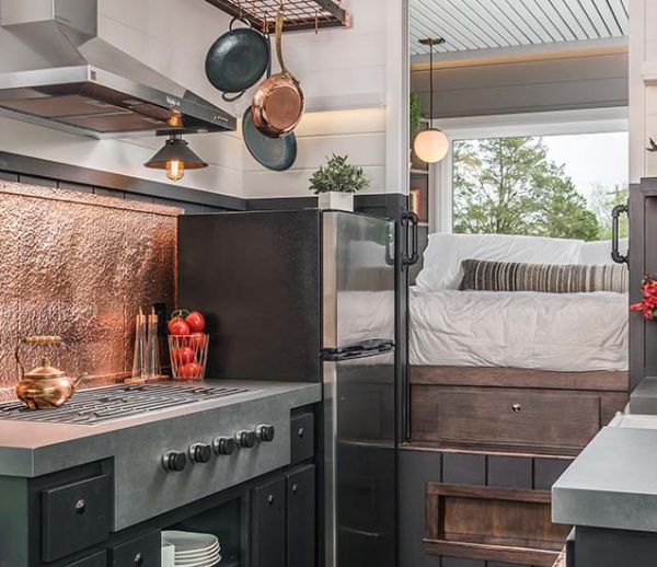 Cette tiny house familiale cache deux belles chambres