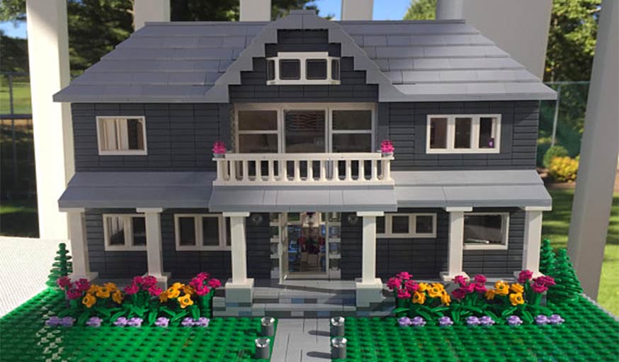 Une Artiste Reproduit Des Maisons Enti res En LEGO 18h39 fr