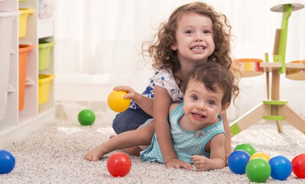 Le plein d'idées d'activités pour que les tout-petits se dépensent à la maison