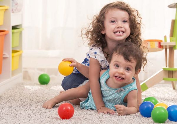 Bouger A La Maison Idees D Activites Pour Enfants Et De Jeux Pour Bebe