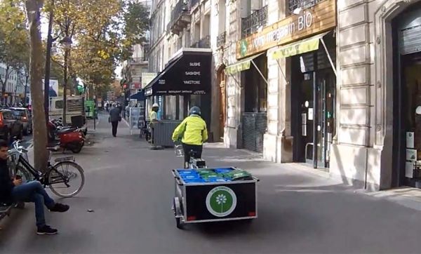 Collecter les déchets à vélo et faire du compost en plein Paris, une révolution !