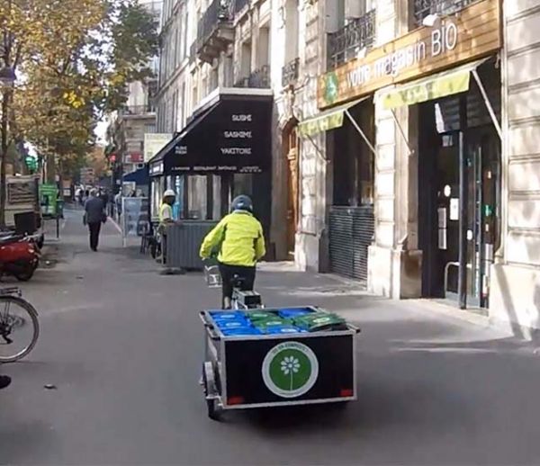 Collecter les déchets à vélo et faire du compost en plein Paris, une révolution !