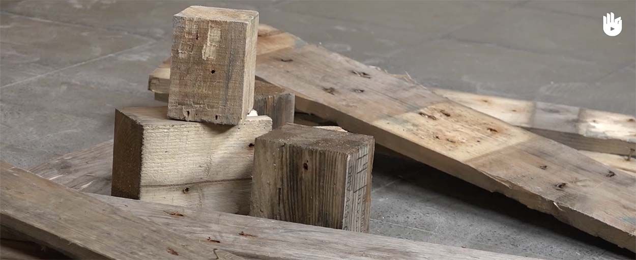 Comment démonter une palette grâce à ce tuto simple et rapide ?