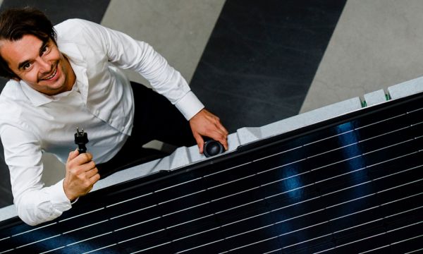 Ils ont inventé des panneaux solaires terrestres à installer en 5 minutes