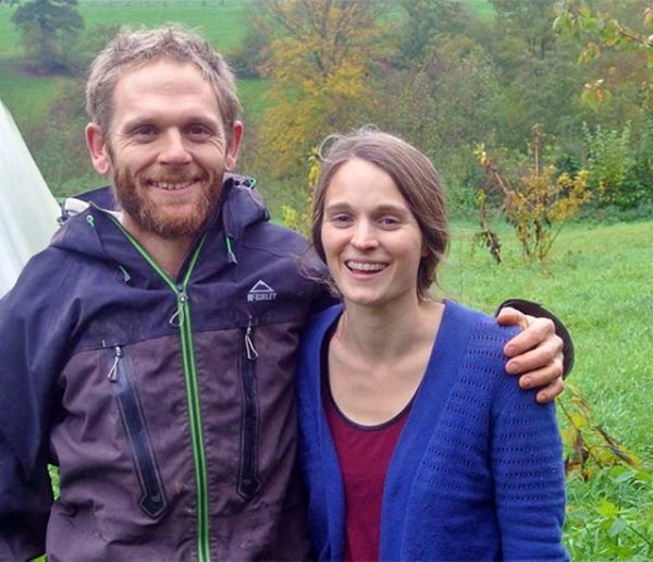 Yannick et Thérèse ont choisi la vie en coloc à la ferme pour se lancer dans la permaculture