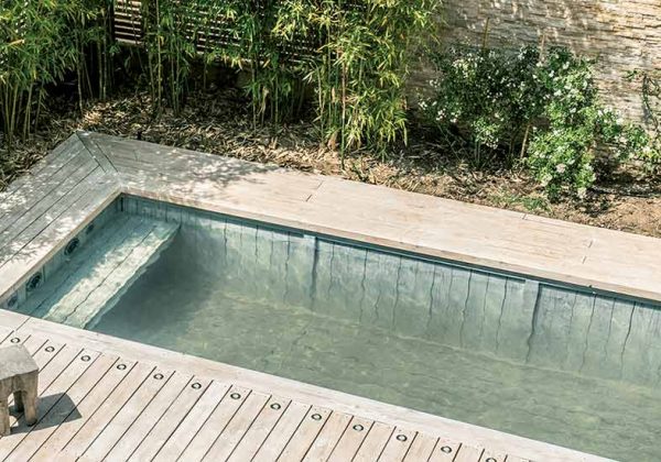 Cette Piscine Connectée Sans Chlore Ne Nécessite Aucun Entretien