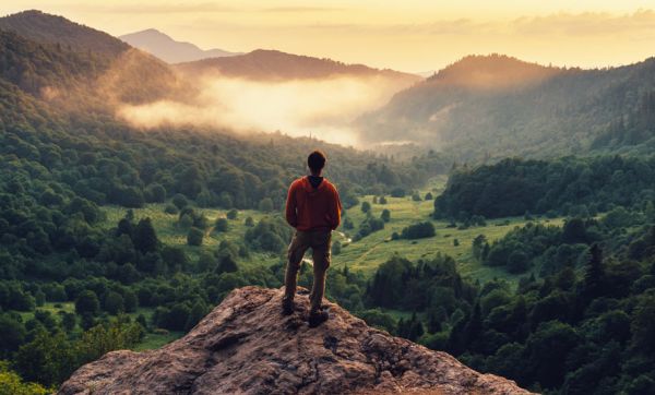 Peut-on être survivaliste sans vivre isolé dans la forêt (ou dans un bunker) ?