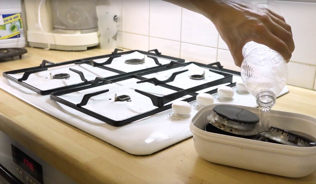 Ménage écolo comment nettoyer des plaques de cuisson sans produit chimique