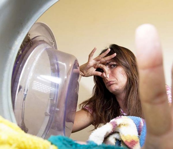8 gestes simples et écolo pour lutter contre les mauvaises odeurs de votre machine à laver