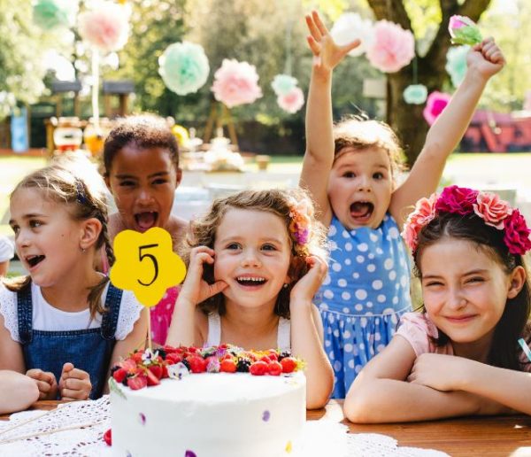 15 activités d'extérieur originales pour un anniversaire inoubliable