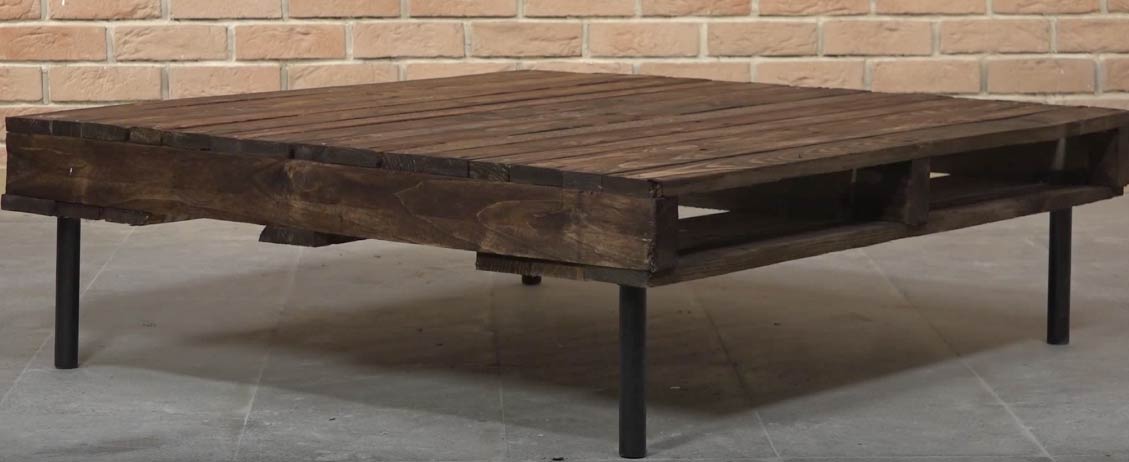 Tuto : Fabriquer une table basse en palette dans un style industriel