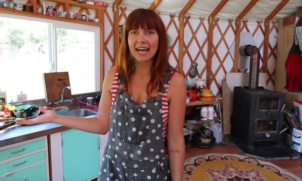 Cette famille a quitté la ville pour vivre dans une yourte géante en Nouvelle-Zélande
