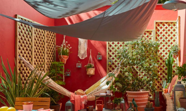 Conseils de pros pour choisir une voile d'ombrage, très tendance cet été