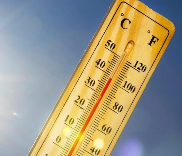 Canicule : Pour venir en aide aux personnes fragiles, le gouvernement ouvre un numéro vert d'information