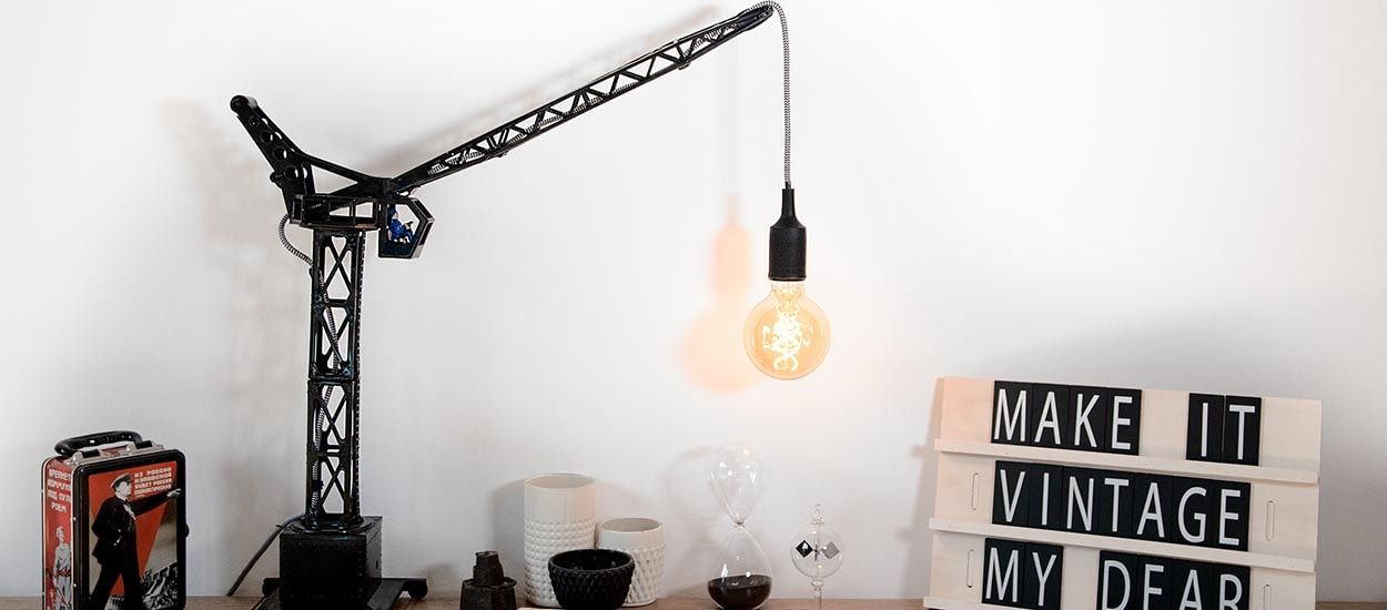 Tuto : Fabriquez une lampe industrielle avec une grue pour enfants