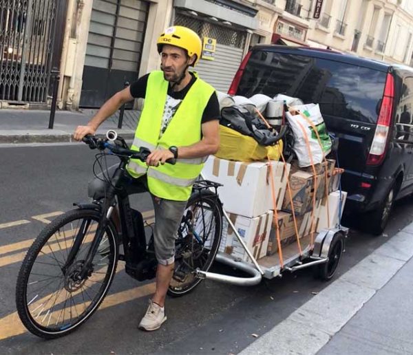 J'ai déménagé à vélo pour être écolo et c'était plus facile que ce que je pensais