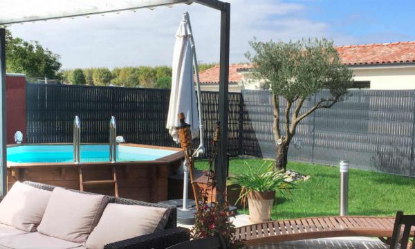 Gonflable, souple ou en bois : Comment choisir sa piscine hors-sol ?