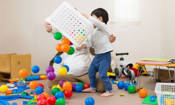 Vidéo : Marie Kondo vous livre sa méthode pour ranger avec efficacité les jouets de vos enfants !