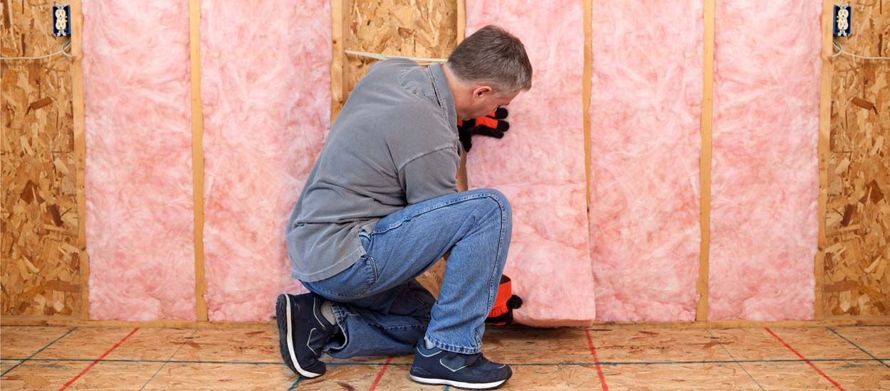 Isolation intérieure : Comment poser de la laine de verre sur un mur ?