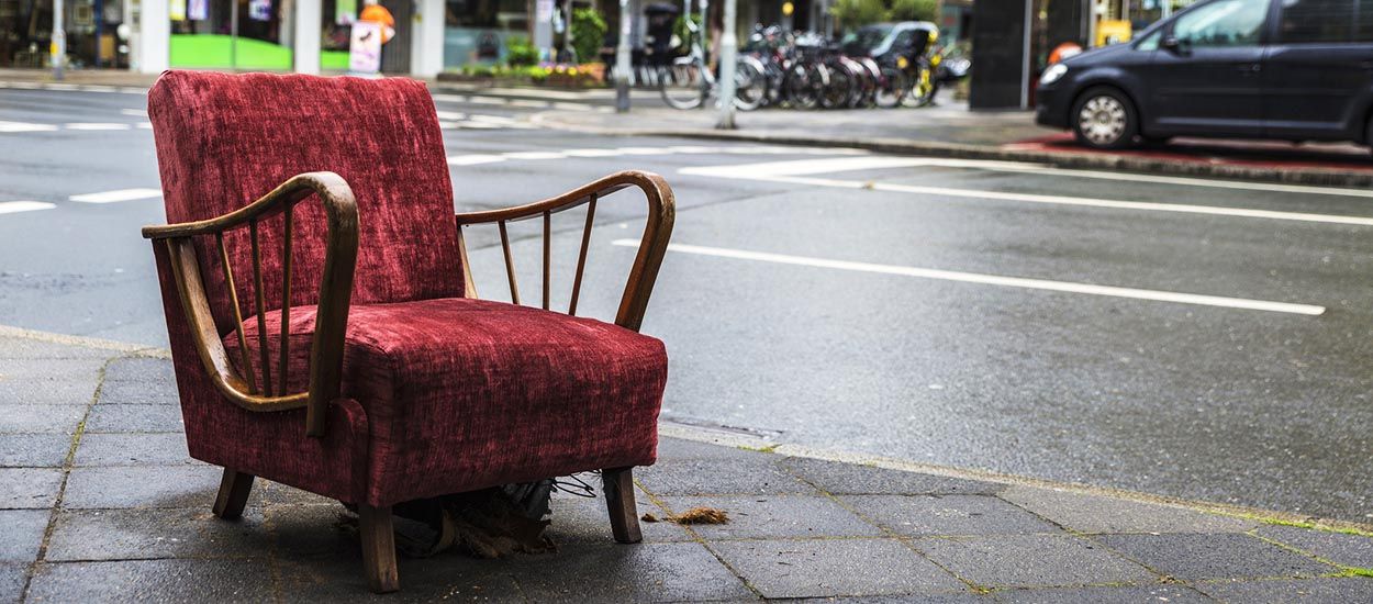 Alerte punaises de lit : voici comment ne pas en ramener chez vous avec les meubles récup'