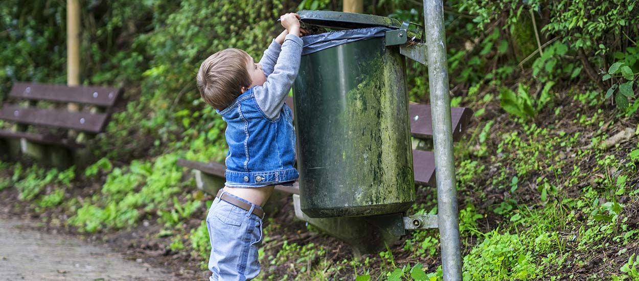 Zéro déchet : Cette ville est la première de France à supprimer toutes les poubelles dans ses rues 