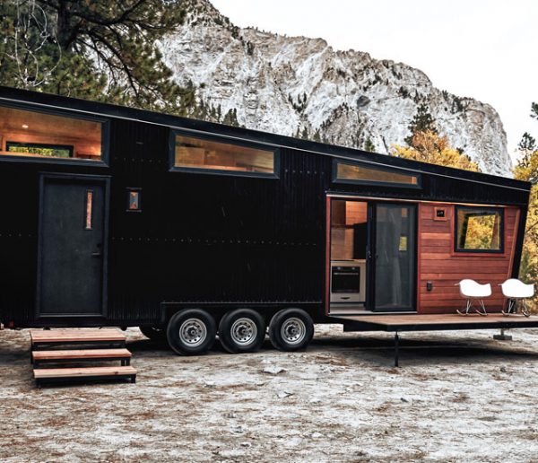 La déco de cette tiny house est inspirée de l'univers de la série Mad Men !