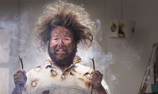 Guide de survie pour celles et ceux qui ne savent toujours pas changer une ampoule
