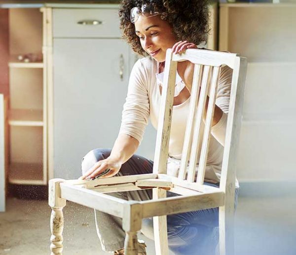 Tuto : Tout savoir pour nettoyer, cirer, vernir un meuble et lui donner une seconde jeunesse