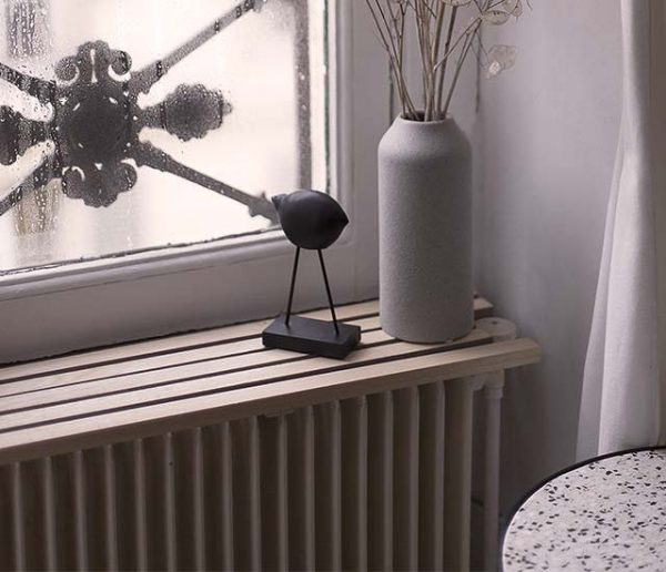 DIY - Construire une tablette pour radiateur et gagner de la place