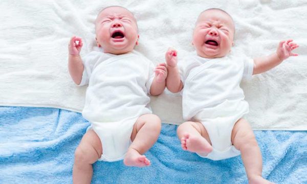 Vous êtes sur le point d'avoir des jumeaux ? Nos conseils pour survivre au cataclysme