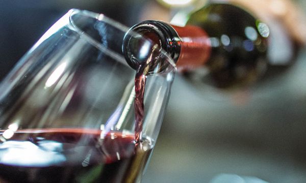 Comment installer une cave à vin électrique chez soi ?