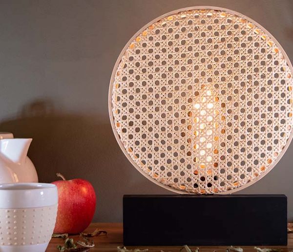 Tuto : Fabriquez une lampe cannage dans le style Art Déco pour moins de 30 euros