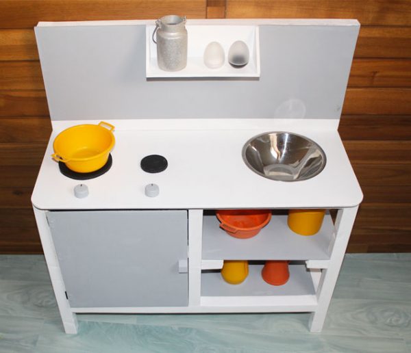Comment fabriquer une cuisine pour enfant en bois ?