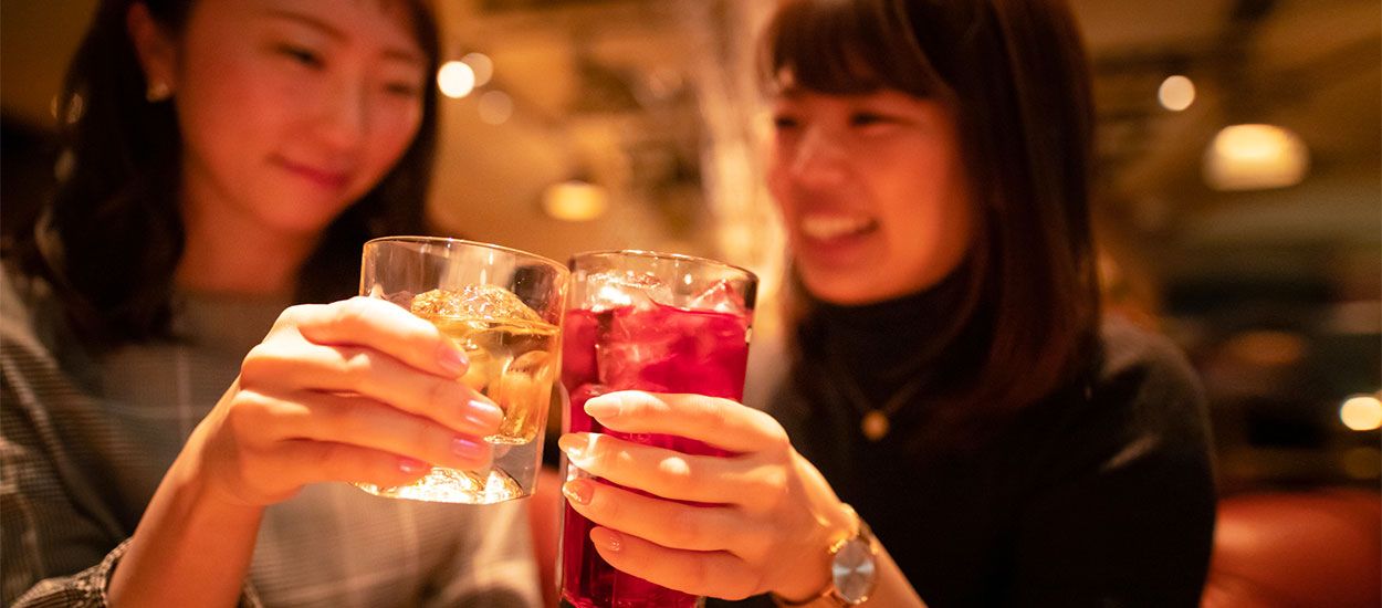 Au Japon, le dernier chic : boire un cocktail dans une déchetterie !