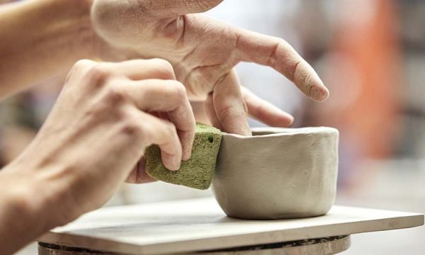 Déco fait-maison : Voilà pourquoi vous devriez vous mettre à la poterie