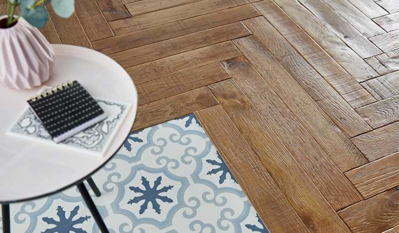 Mélange carrelage et parquet : conseils de pro pour mixer les sols