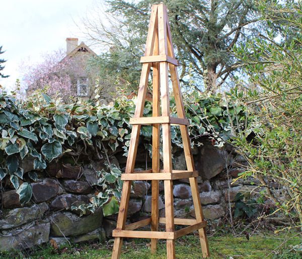 Tuto : Fabriquez un treillis en bois pour les plantes grimpantes du jardin