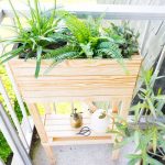 Tutoriel jardinière avec tablette de rangement pour les outils