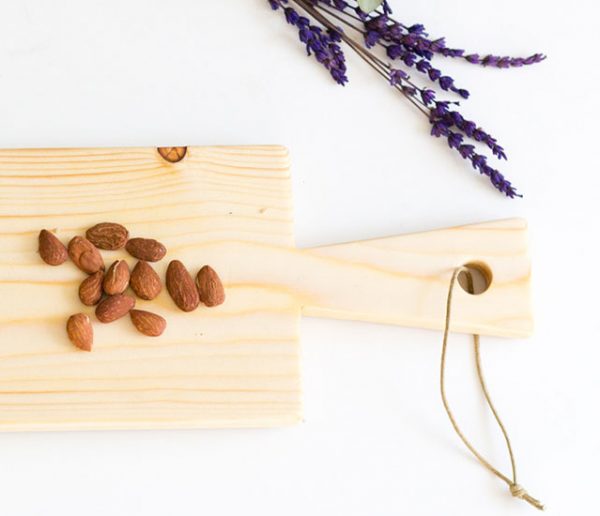 Comment fabriquer une planche de cuisine en bois ?