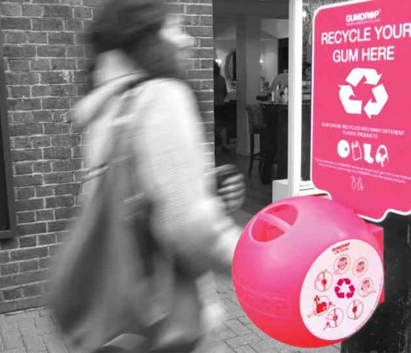 Cette entreprise recycle les chewing-gums usagés et fait des choses incroyables avec